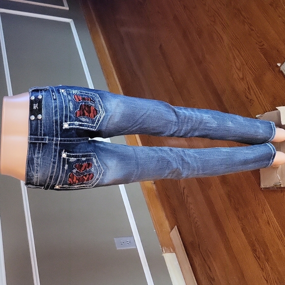 Miss Me Red Patch Signature Skinny Jeans Size 26 - Picture 2 of 16